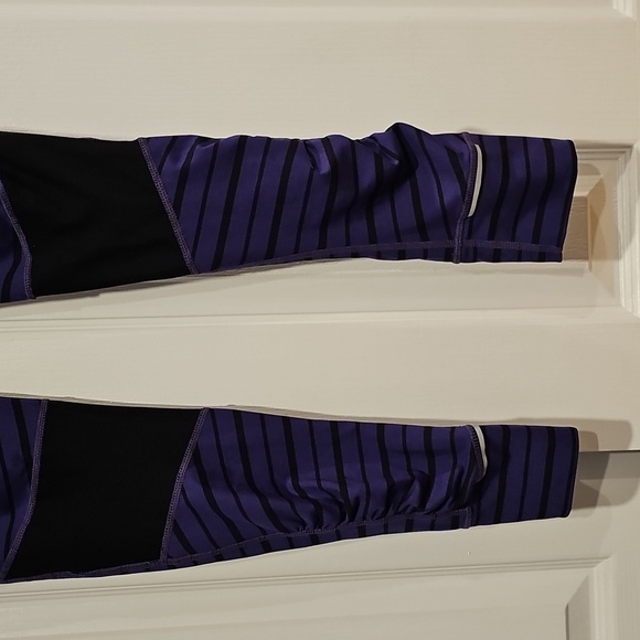 Athleta Relay Purple Stripe Tight/Legging Sz M EUC - Picture 10 of 14